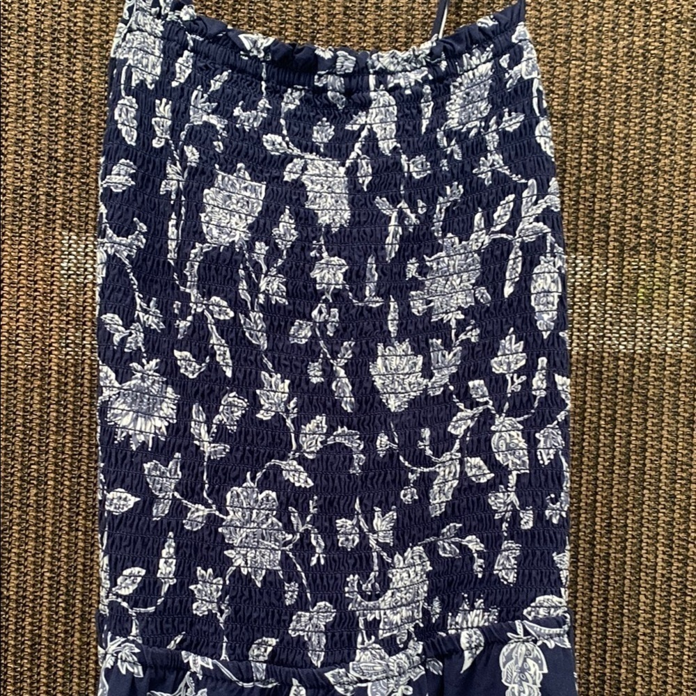 Signature Reitmans Blue and White Pleated Maxi dress - Picture 3 of 7
